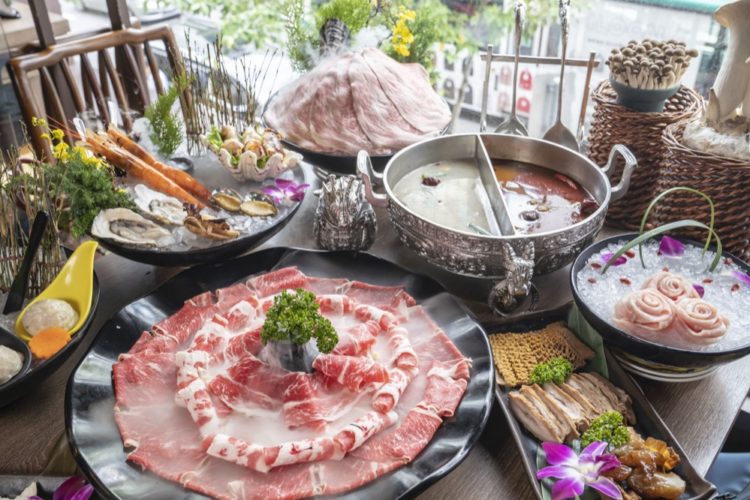 台北麻辣鍋,問鼎麻辣鍋,養生鍋,麻辣火鍋,東區美食,鴛鴦鍋,火鍋推薦,台北,大安區,問鼎麻辣鍋・養生鍋,火鍋,兵馬俑,免費美甲彩繪服務,按摩椅