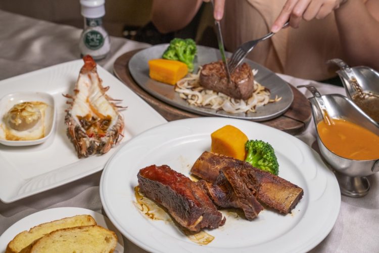 基隆,華星牛排館,老字號,牛排,約會,聚餐,海鮮,人氣美食,餐廳