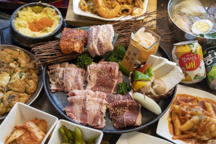 台北,韓式烤肉,吃到飽,韓式炸雞,麻藥飯捲,海鮮煎餅,火山石烤肉,東湖,內湖區,韓式料理,CP值,餐廳