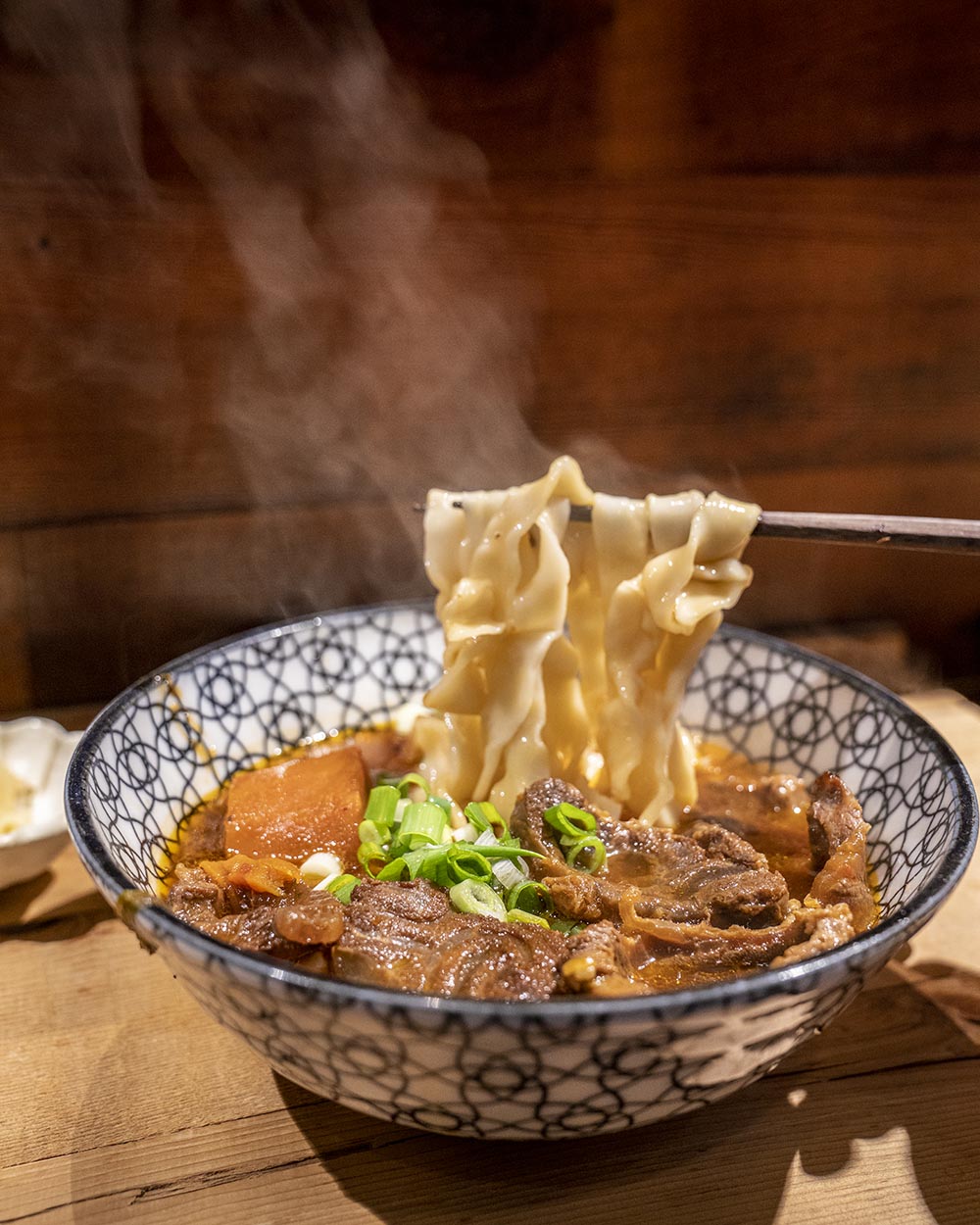 美食／板橋美食 門前隱味牛肉麵｜預約制文青食堂 處處細緻職人味 品嚐暖入人心的家常料理