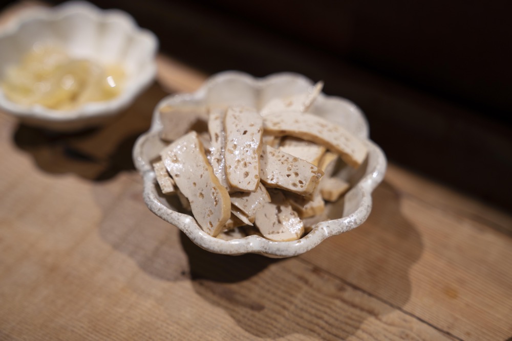 美食／板橋美食 門前隱味牛肉麵｜預約制文青食堂 處處細緻職人味 品嚐暖入人心的家常料理