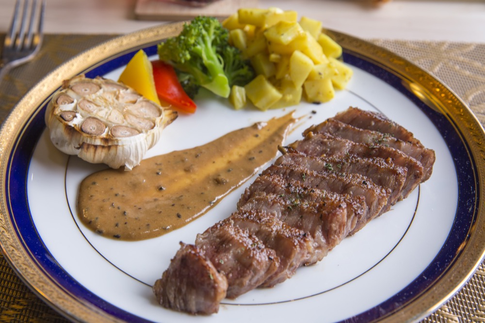 MrTom.steak17