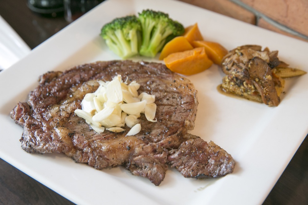 iron.ox.steak.house35