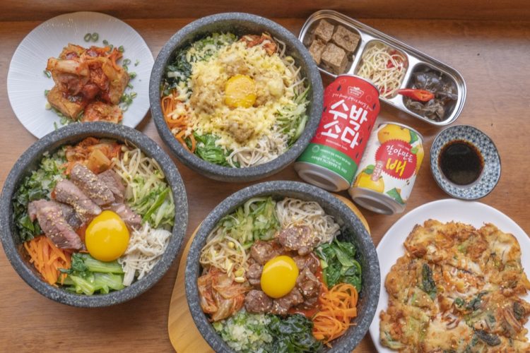 石鍋拌飯,中山站,韓式料理,濃郁辣炒年糕,海鮮煎餅,雪花炸雞,松阪豬,台北,中山區,四米大石鍋拌