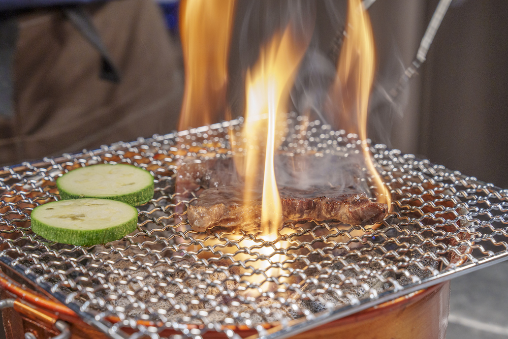 東區美食　青杉燒肉｜東區奢華燒肉品牌再加一　專人代烤「頂級A5和牛、波士頓活體龍蝦」海陸享受通通滿足！