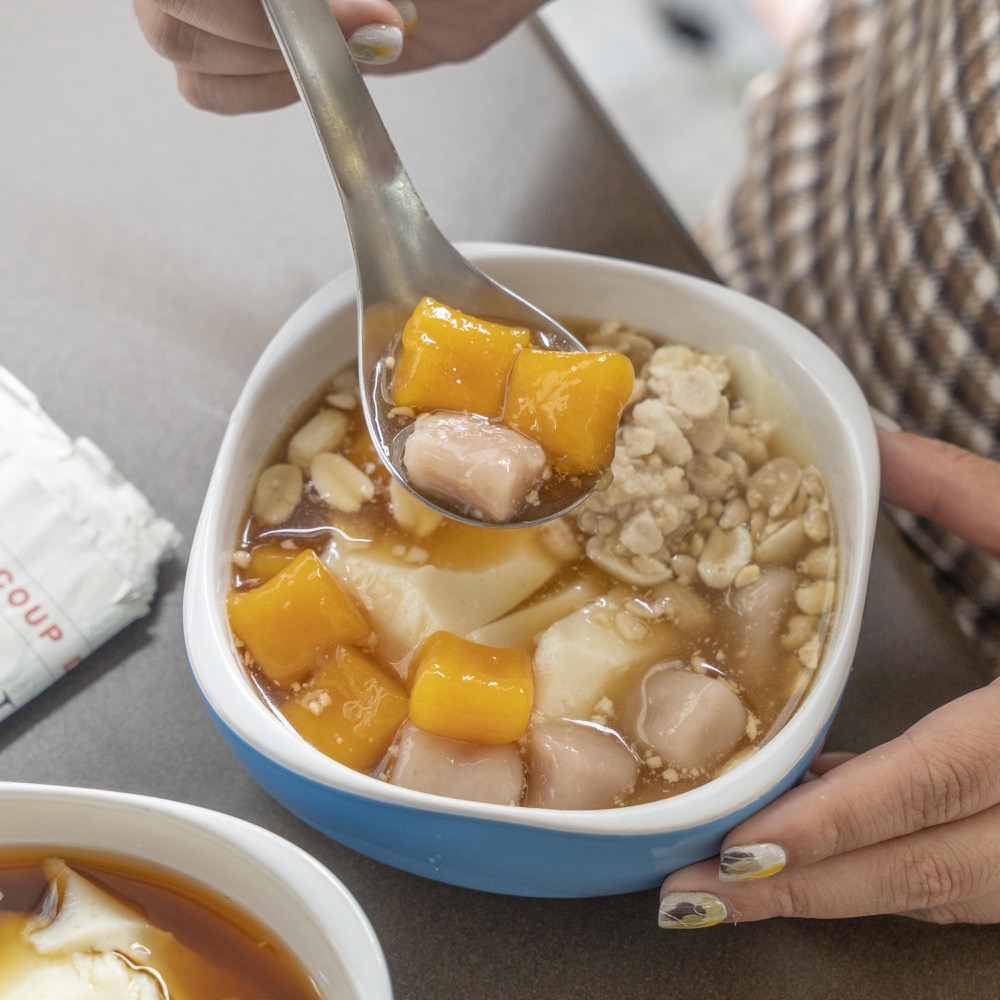 美食／基隆 甜在心豆花｜夏天必來一碗！冰涼「豆花」綿密軟嫩，香甜可口，中船路美食人氣必吃！