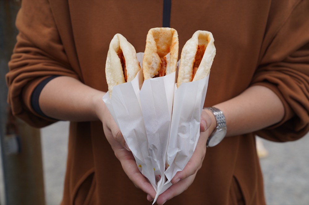 美食／北投溫泉美食｜復興公園超吸睛巨無霸「炸彈蔥油餅」　必點雙蛋口味一吃會上癮！