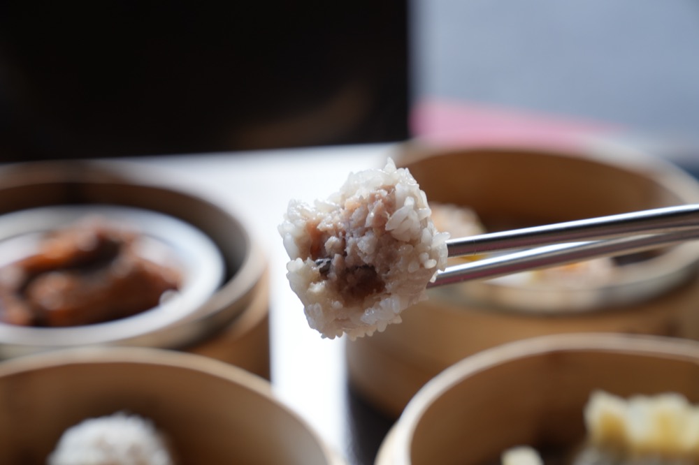 高雄 老點心港式飲茶｜平價港式點心　下午茶直接在騎樓坐下來開吃