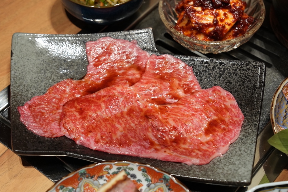 台中燒肉　和牛EMPEROR｜日本整組搬來的頂級和牛燒肉!讓你1秒到日本！