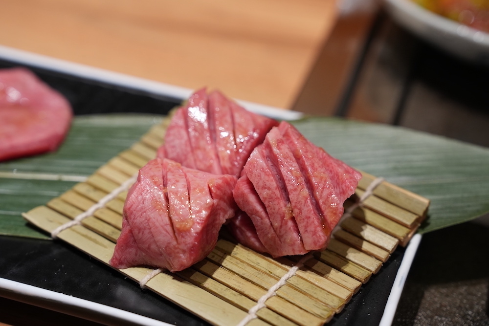 台中燒肉　和牛EMPEROR｜日本整組搬來的頂級和牛燒肉!讓你1秒到日本！