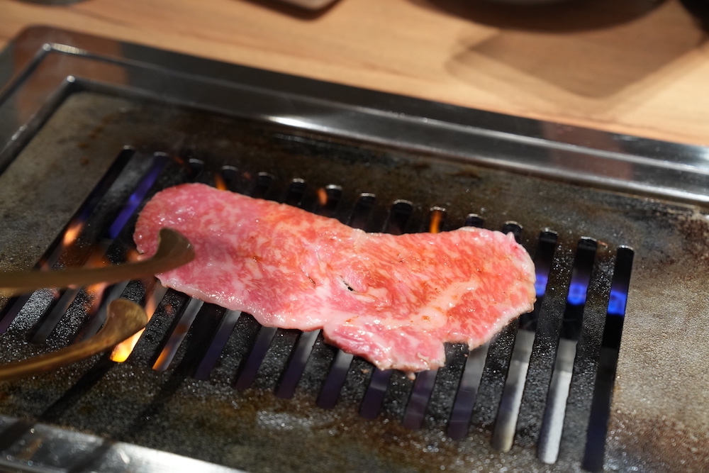 台中燒肉　和牛EMPEROR｜日本整組搬來的頂級和牛燒肉!讓你1秒到日本！