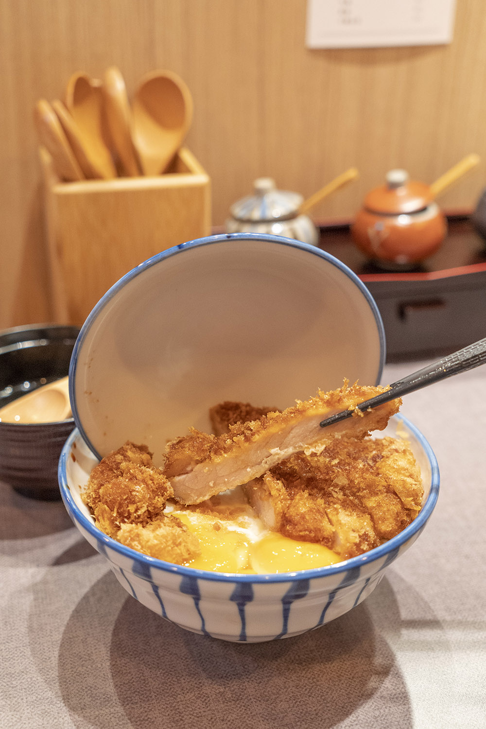 KATSU 鑫｜熟成豬排蓋飯，捷運中山站美食，老饕都在討論的台北新銳豬排飯