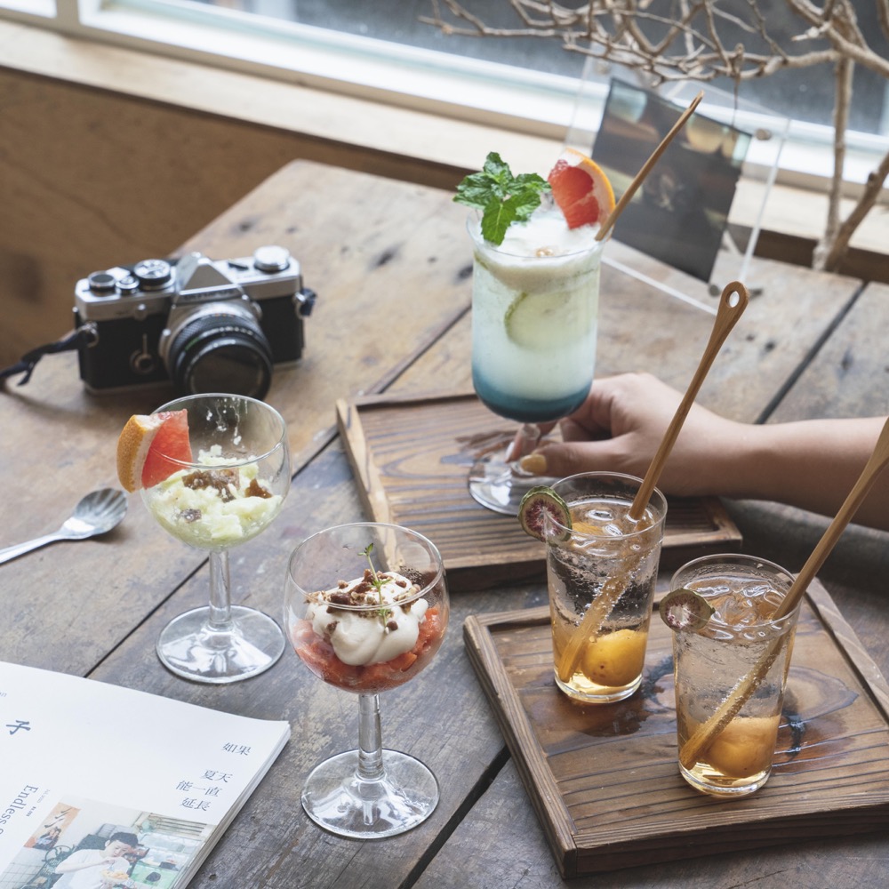 LeToughscafe11