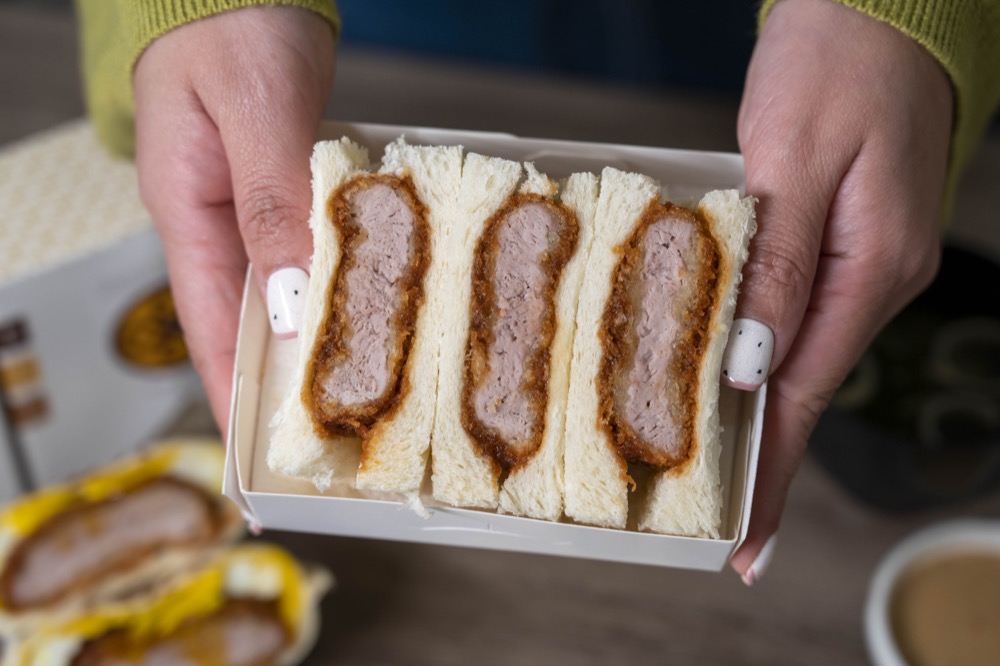 東京最佳伴手禮來台！「腰內豬排口袋三明治」帶著走　半熟蛋尬豬排超Juicy