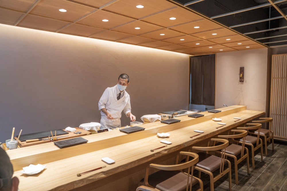 美食／台北壽司 二階割烹 Nikai｜隱藏於忠泰美術館二樓　魚肉與醋飯搭配更帶出魚肉的鮮甜