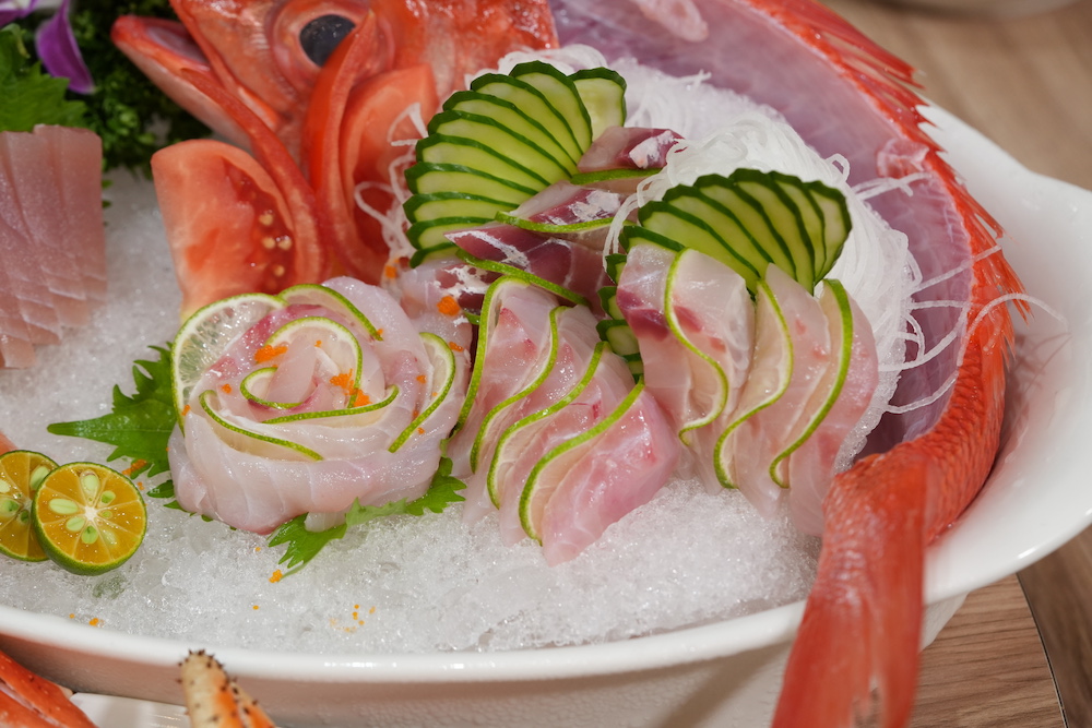 澎派海鮮餐廳，捷運西湖站美食，吃個帝王蟹鍋物再配海鮮熱炒