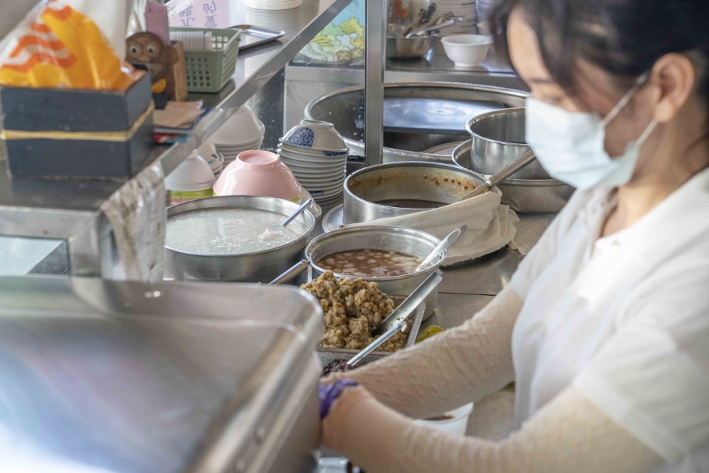 高雄美食 嘉鄉味鄧家特製粉圓冰｜CP值超高古早味冰品，大份量「粉圓冰」只要銅板價！！！