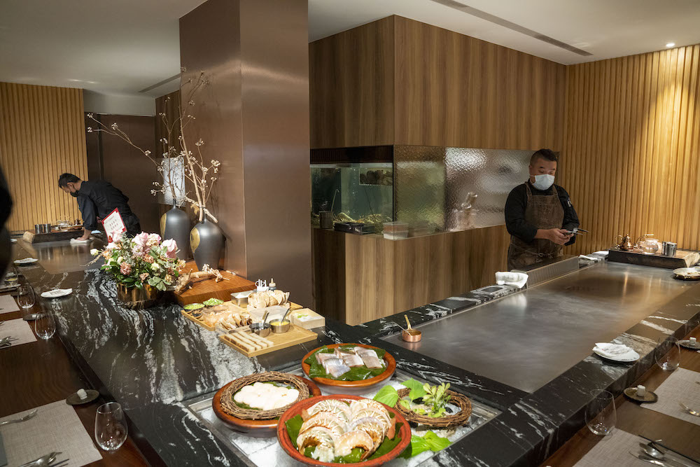 台北預約制無菜單鐵板燒　食材搭配豐富的創意、用料高檔