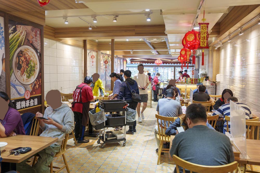 上品佑食堂｜羅東在地40年老店　隱藏版點法：炸彈豬排魯肉飯(菜單)