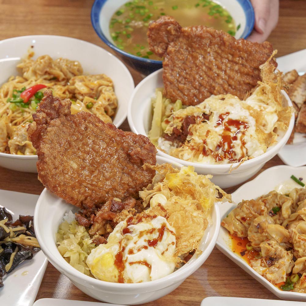 上品佑食堂｜羅東在地40年老店　隱藏版點法：炸彈豬排魯肉飯(菜單)