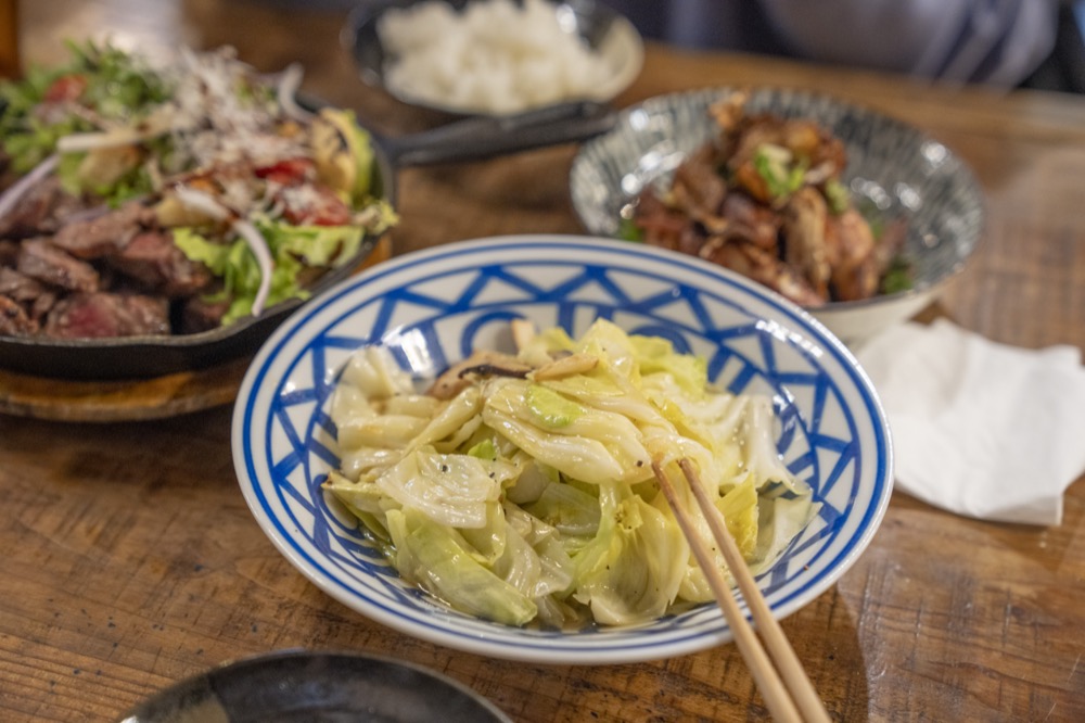 金瓜石美食　隱身於山城裡的老建築、家常菜的好味道、一夜干專賣