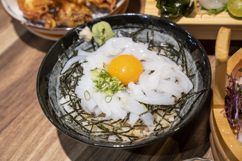 赤木鮮魚店，台北美食，榮星花園旁巷弄的美味生魚丼飯，老饕的平價選擇