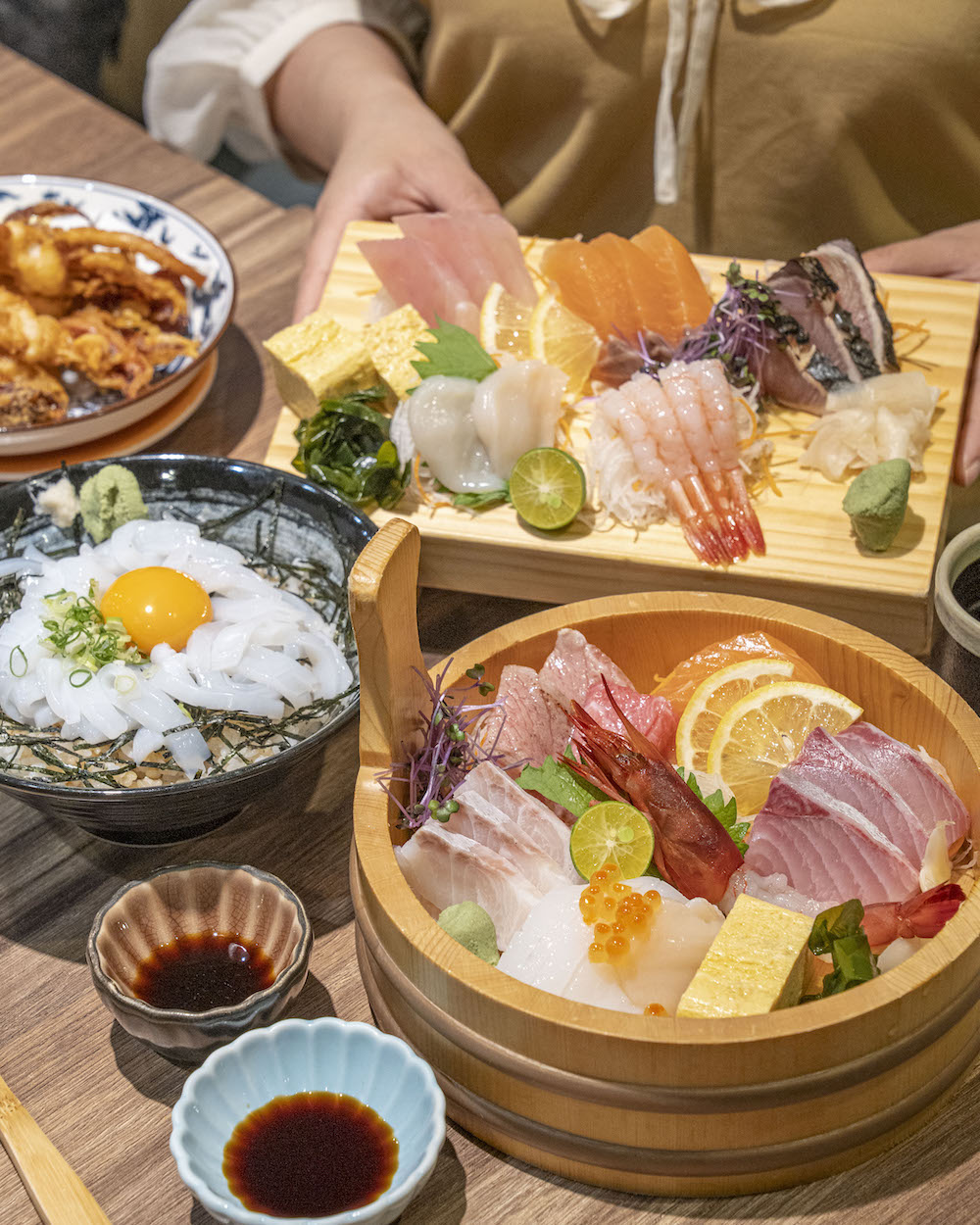 赤木鮮魚店，台北美食，榮星花園旁巷弄的美味生魚丼飯，老饕的平價選擇