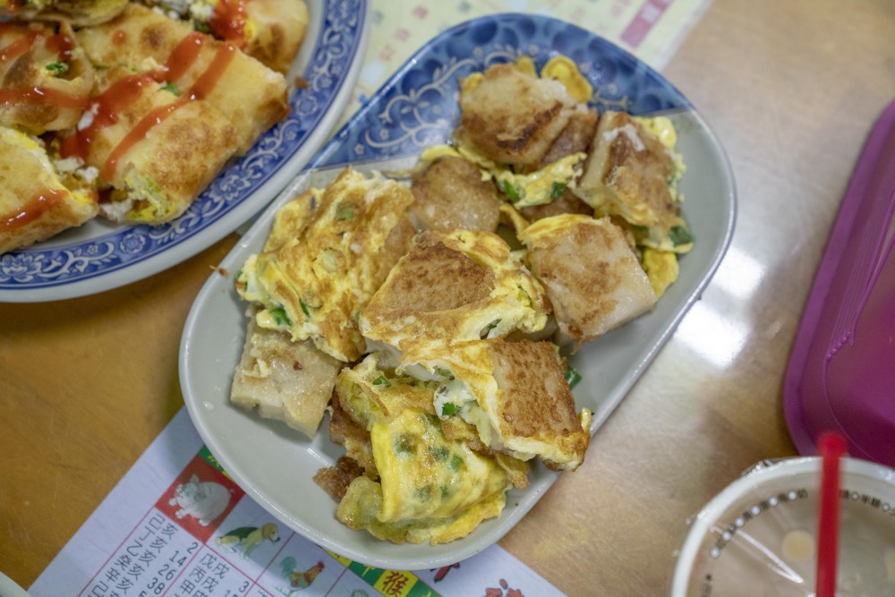 花蓮早餐 廖早點｜在地人也大推！吉安必吃早餐，隱藏版「雙蛋蛋餅」外酥內軟超欠吃！