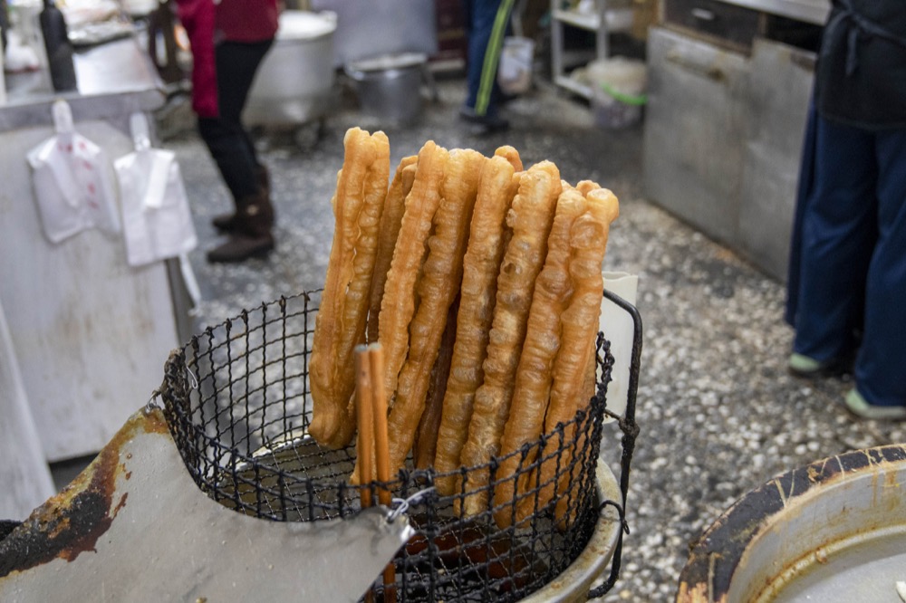 寶島豆漿店，基隆七堵美食，晚來吃不到的美好燒餅油條，一天只營業五小時