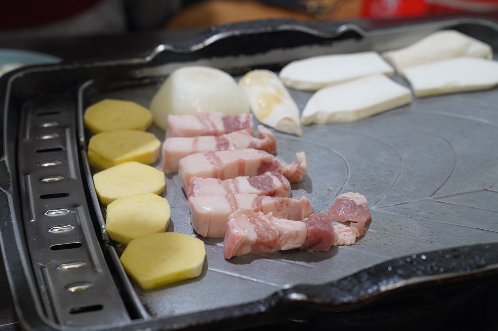 美食／台北美食 東輝韓食館｜預約才吃得到韓味食堂！來自韓國華僑老闆好手藝