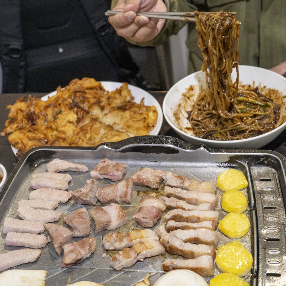 美食／台北美食 東輝韓食館｜預約才吃得到韓味食堂！來自韓國華僑老闆好手藝