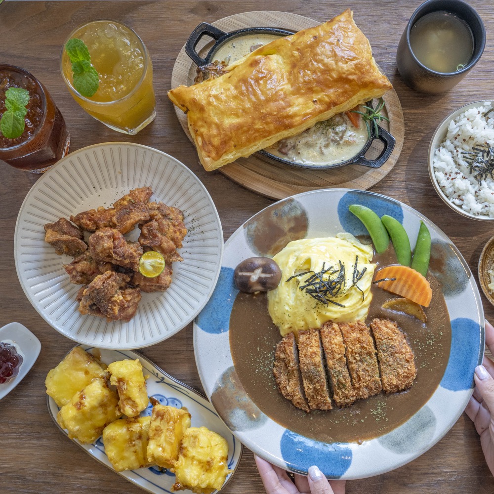 美食／台中車站美食 熬匠 · 醬飯製所｜「咖哩控」口袋名單！文青風咖哩　定食專賣