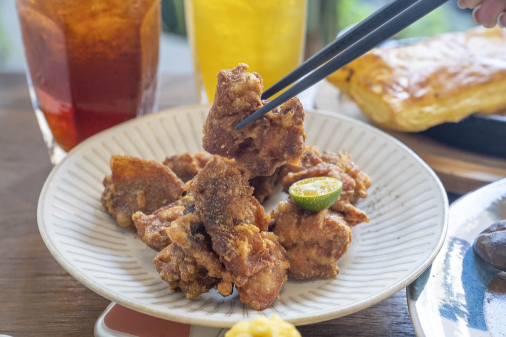 美食／台中車站美食 熬匠 · 醬飯製所｜「咖哩控」口袋名單！文青風咖哩　定食專賣