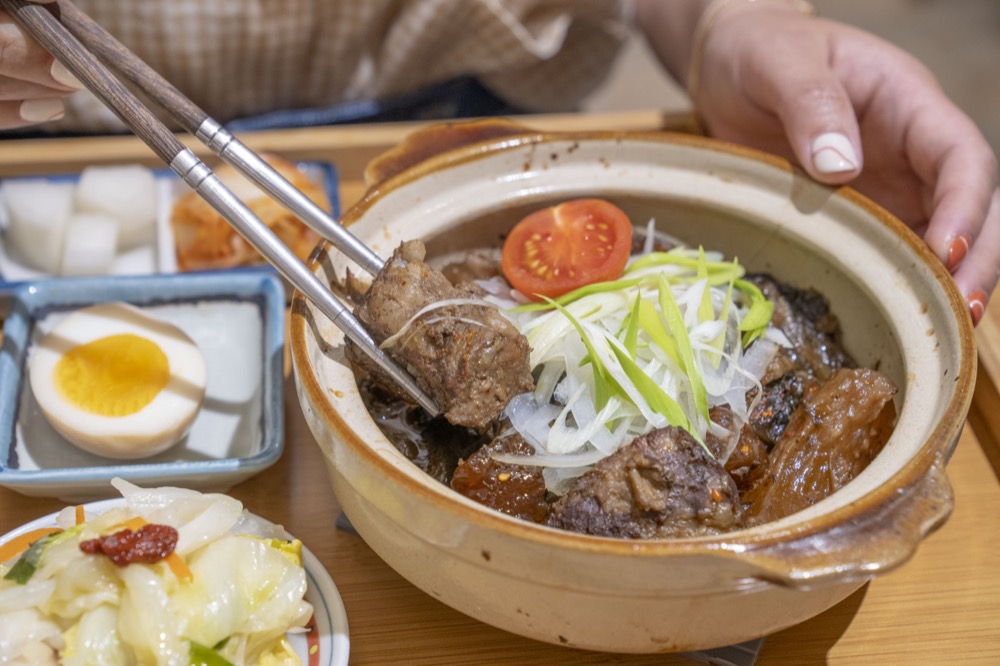 大腹人家，忠孝復興站美食，套餐為主的個人精緻餐點，紅燒肉相當美味