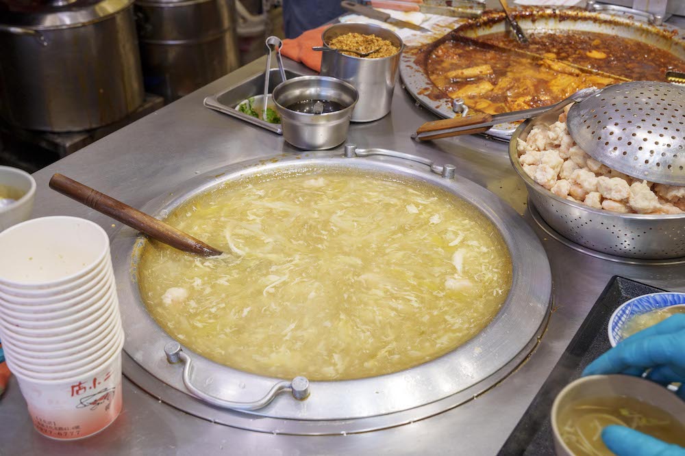 三重美食店小二 ｜在地人激推ㄟ魯肉飯　餐點銅板價正港台灣味