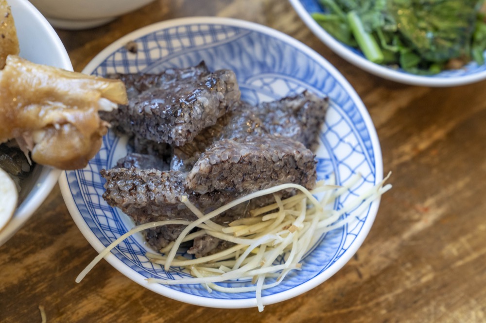 台南美食 鳳姐鴨肉飯｜隱藏版鴨腿飯必吃，每天限量販售！！賣完就沒有了