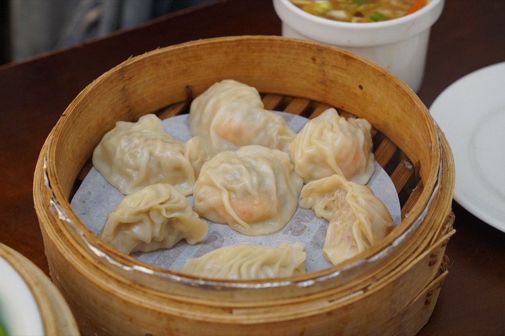 美食／萬芳醫院站美食 福鼎湯包店｜一早就開賣！木柵平價版星級湯包　蒸餃專賣　小心噴汁！