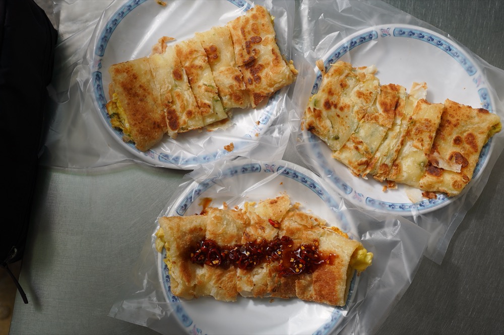 上海蛋餅豆漿大王，三重美食，現桿現做手工蛋餅，早餐首選