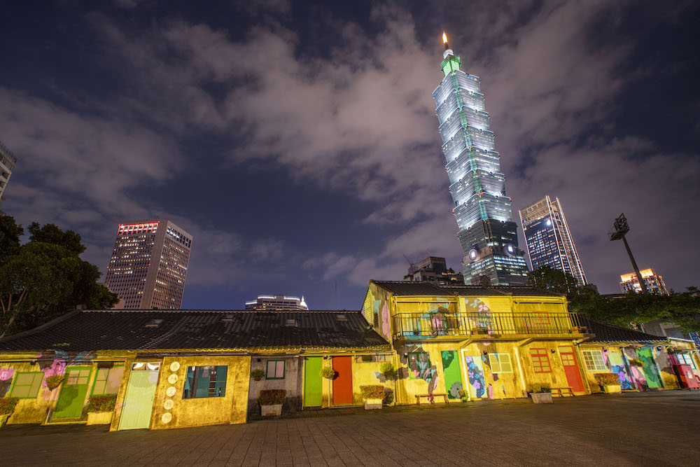 台北美食 好丘｜週末就到四四南村！米其林主廚聯手　吃美味貝果配光雕秀太療癒