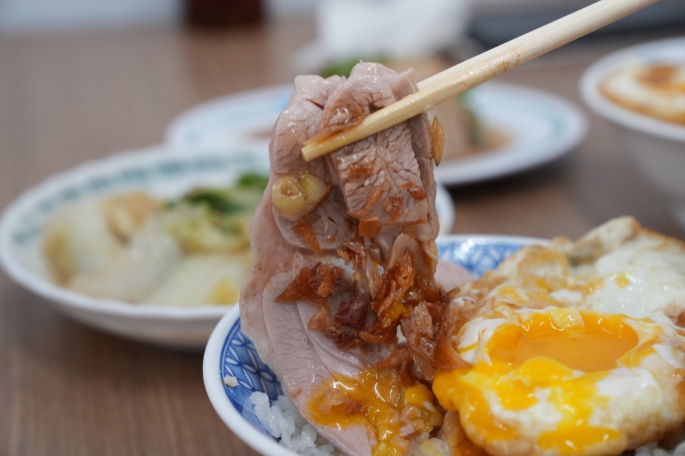 嘉義公園火雞肉飯，嘉義美食，吃雞肉飯一定要到嘉義!!