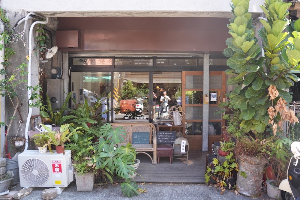 宜蘭火車站旁超人氣「文青風日式冰店」　濃郁滿料「小山園日系抹茶刨冰」抹茶控必須朝聖！