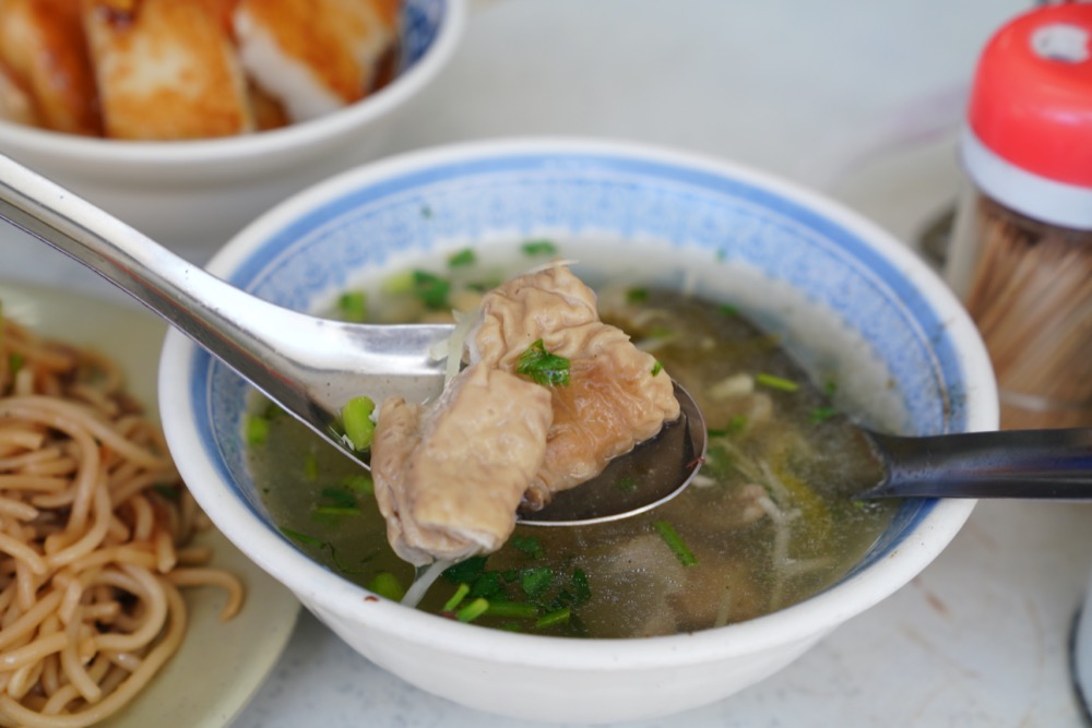 台中豐原美食 豐中炒麵蘿蔔糕｜豐原人氣50年飄香，在地人氣老店早午餐｜美食