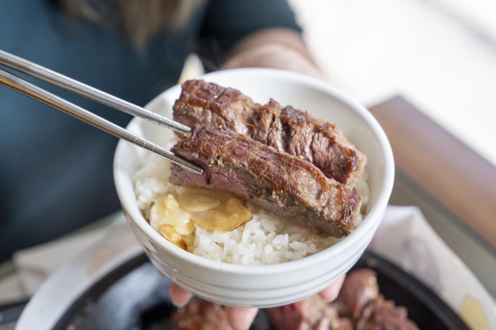 台北美食｜ 胡椒廚房推限定「菲瑞牛排」　超人氣「起司布朗牛肉」美食街也能吃到