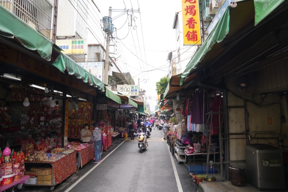 嘉義東市場蔡家班吉潤餅皮｜一甲子的好味道　潤餅手工製作