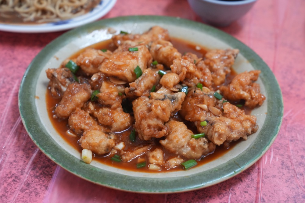 榮興海產小吃店，瑞芳美食，八斗子漁港附近的美味海鮮，老饕最愛，只能點一次要會點菜