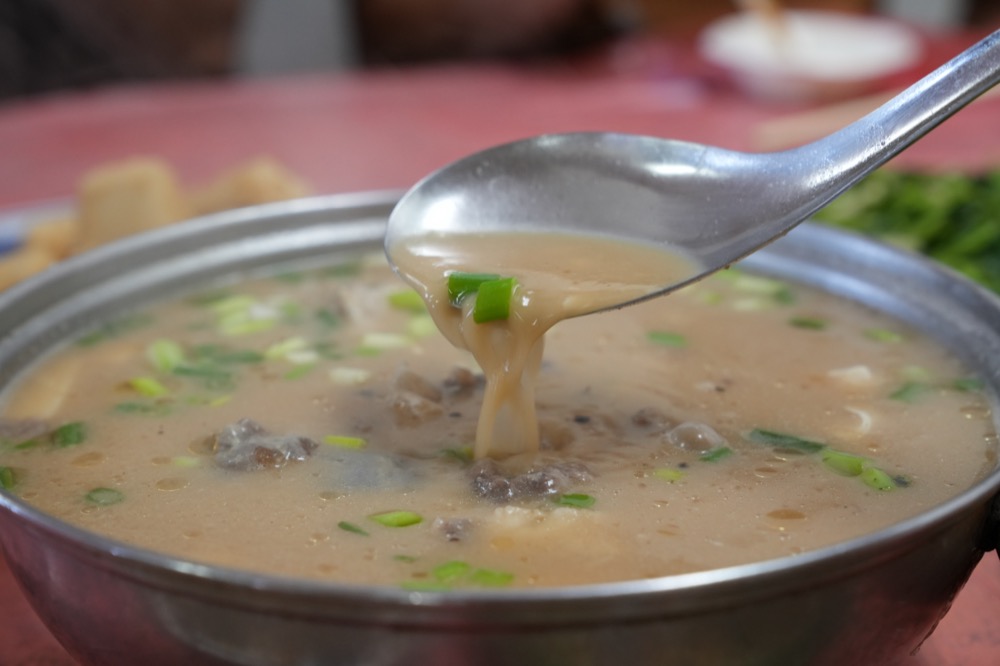 榮興海產小吃店，瑞芳美食，八斗子漁港附近的美味海鮮，老饕最愛，只能點一次要會點菜