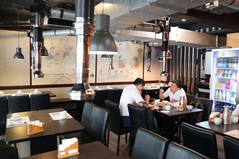 新店美食 首爾大叔｜小碧潭超人氣高CP「道地韓國料理」　超特別「水晶五花肉、馬鈴薯排骨湯」馬西搜唷！