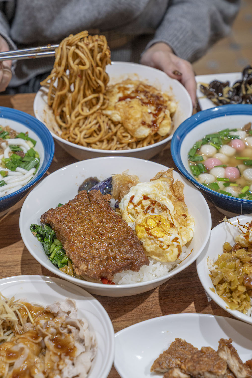 上品佑食堂，宜蘭羅東美食，炸蛋豬排飯太好吃啦