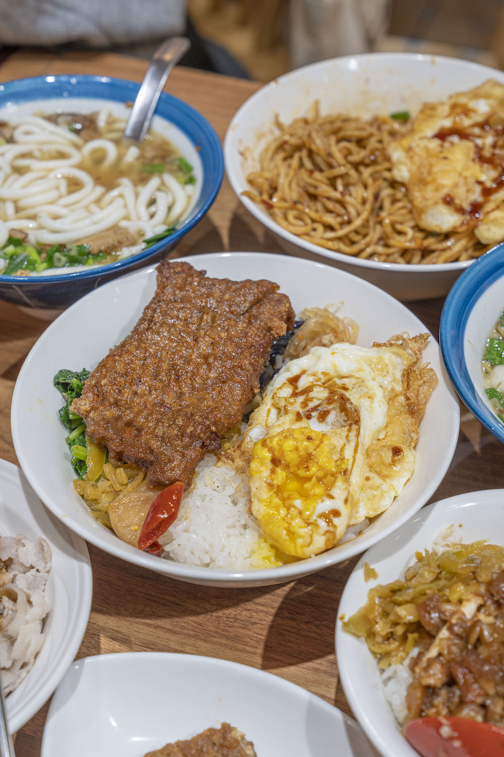 上品佑食堂，宜蘭羅東美食，炸蛋豬排飯太好吃啦