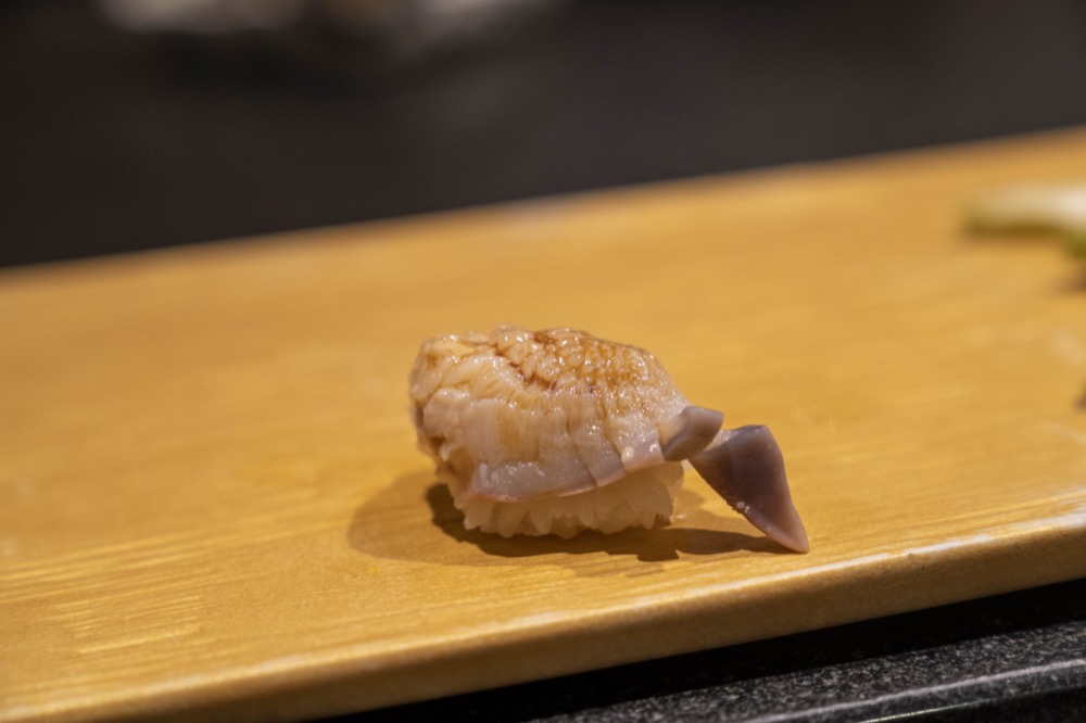 美食／台北壽司 真真庵 壽司割烹｜海膽饗宴令人難忘　超人氣和牛海膽套餐